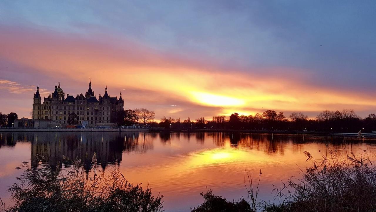 Hotel Pension Karina Schwerin Schwerin  Esterno foto